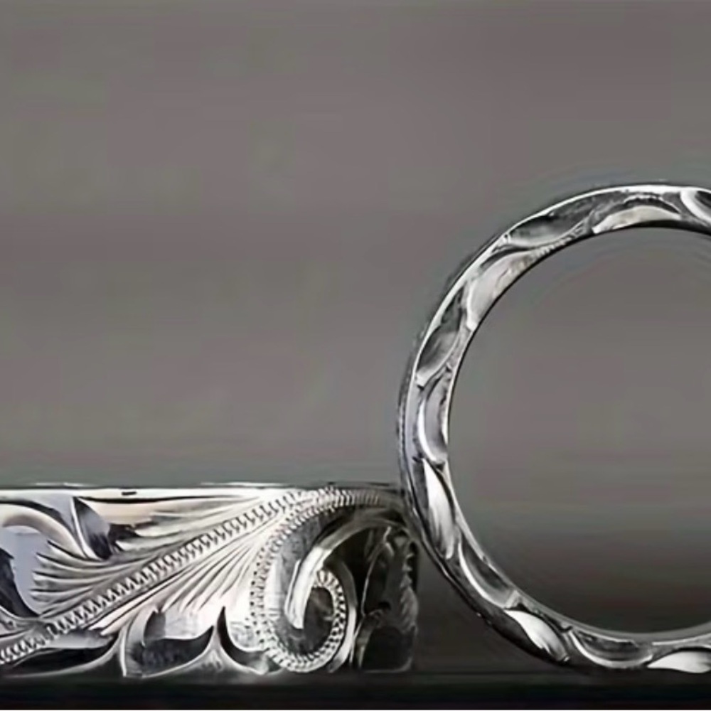 This is a sterling silver carved leaf hand-engraved men ring - Picture 16 of 16